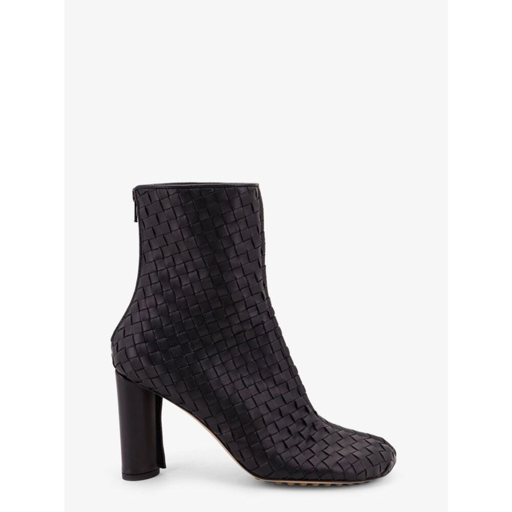 Bottega Veneta Women Cherry Leather Ankle Boots With Woven Pattern